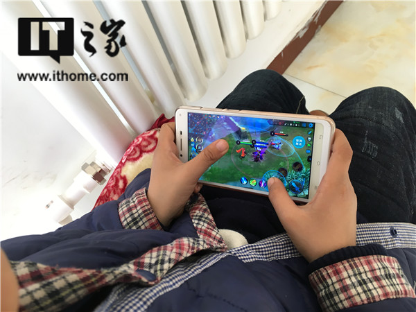 新华社再评《王者荣耀》：手游不该“游戏”历史