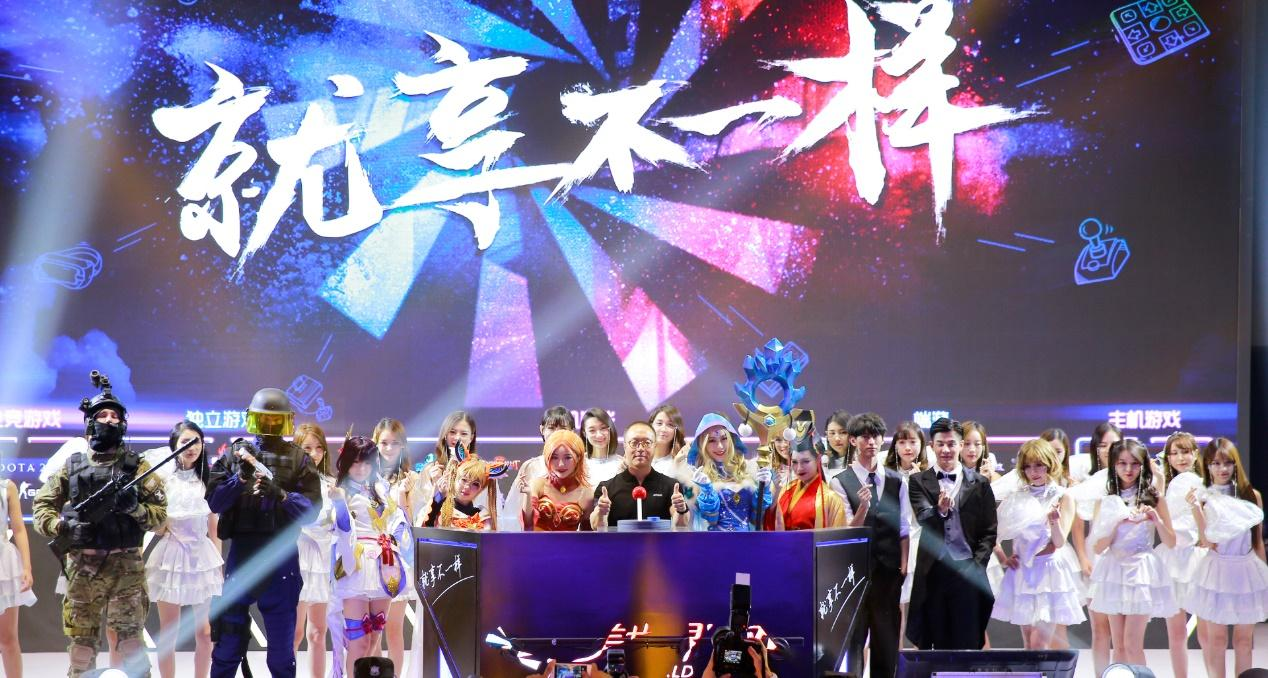 “云雀”吹不走玩家热情 ChinaJoy首日完美展台非常完美